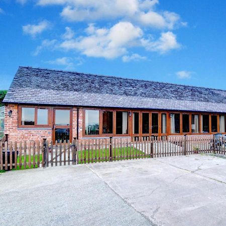 Barn 1 Villa Berriew Exterior photo